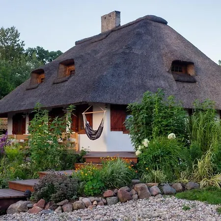 Dworek Krola Stanislawa - Chabrowy Lägenhet *