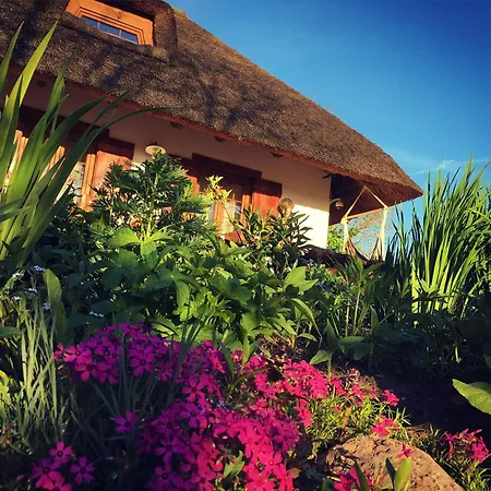 Dworek Krola Stanislawa - Chabrowy Lägenhet